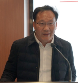 龙秀雄